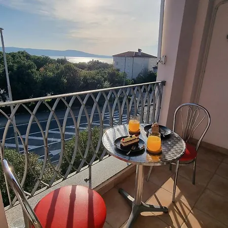 Maris Apartman Novi Vinodolski